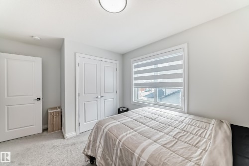 7035 Chivers Loop Sw, Edmonton, AB - Indoor Photo Showing Bedroom