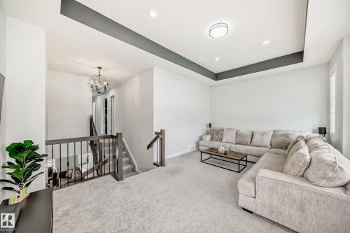 7035 Chivers Loop Sw, Edmonton, AB - Indoor