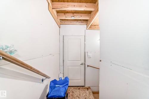 7035 Chivers Loop Sw, Edmonton, AB - Indoor Photo Showing Other Room