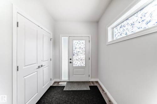 7035 Chivers Loop Sw, Edmonton, AB - Indoor Photo Showing Other Room