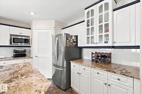 1312 116 Street Nw, Edmonton, AB - Indoor Photo Showing Kitchen