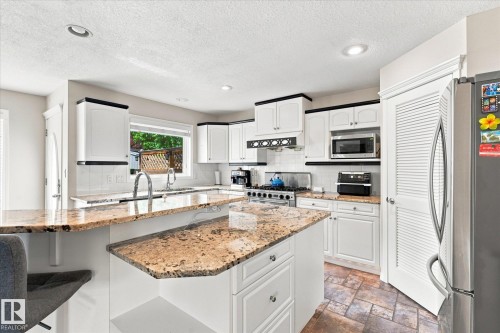 1312 116 Street Nw, Edmonton, AB - Indoor Photo Showing Kitchen With Upgraded Kitchen