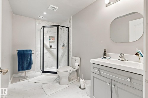 1312 116 Street Nw, Edmonton, AB - Indoor Photo Showing Bathroom