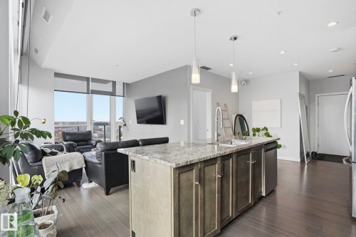 #1307 10238 103 St Nw, Edmonton, AB - Indoor Photo Showing Kitchen With Upgraded Kitchen