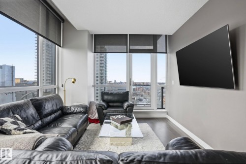 #1307 10238 103 St Nw, Edmonton, AB - Indoor Photo Showing Living Room