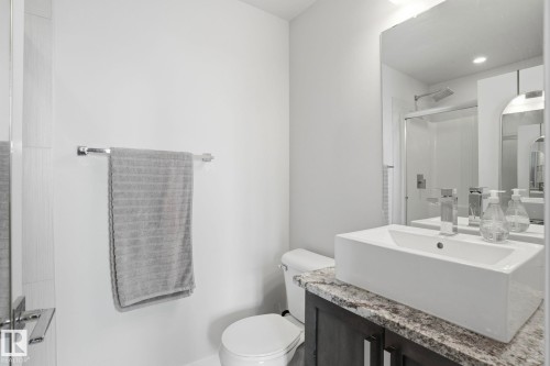 #1307 10238 103 St Nw, Edmonton, AB - Indoor Photo Showing Bathroom
