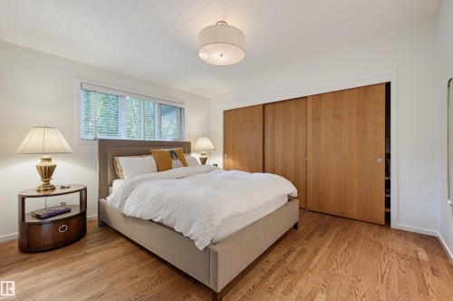 13808 Buena Vista Road Nw, Edmonton, AB - Indoor Photo Showing Bedroom