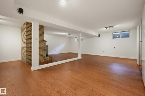 13808 Buena Vista Road Nw, Edmonton, AB - Indoor Photo Showing Other Room