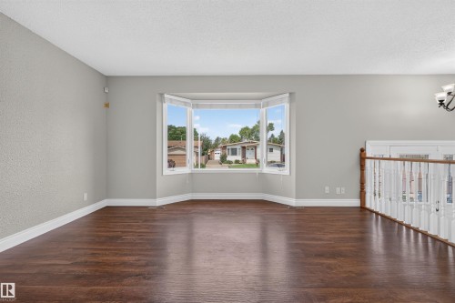 1311 85 Street Nw, Edmonton, AB 