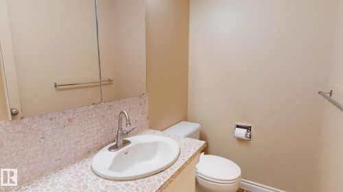 11031 152 Street Nw, Edmonton, AB - Indoor Photo Showing Bathroom