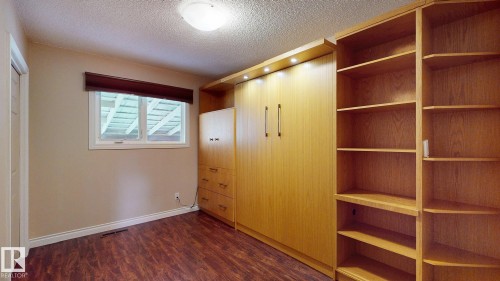 11031 152 Street Nw, Edmonton, AB - Indoor Photo Showing Other Room