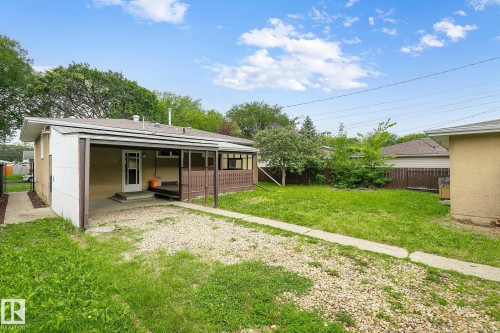 11031 152 Street Nw, Edmonton, AB - Outdoor
