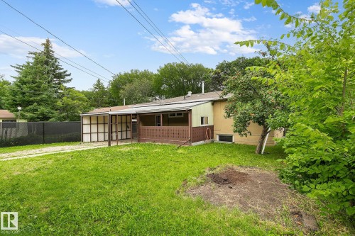 11031 152 Street Nw, Edmonton, AB - Outdoor