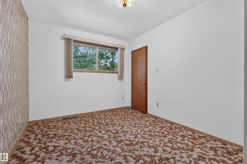 4132 113 Street Nw, Edmonton, AB - Indoor Photo Showing Other Room