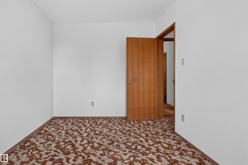 4132 113 Street Nw, Edmonton, AB - Indoor Photo Showing Other Room