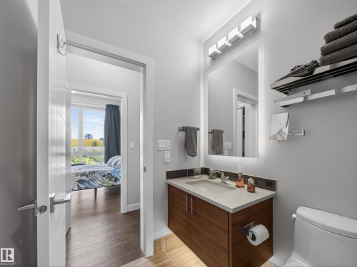 #403, 11710 87 Av Nw, Edmonton, AB - Indoor Photo Showing Bathroom