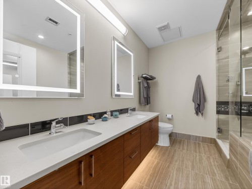 #403, 11710 87 Av Nw, Edmonton, AB - Indoor Photo Showing Bathroom
