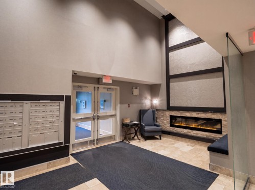 #403, 11710 87 Av Nw, Edmonton, AB - Indoor Photo Showing Other Room