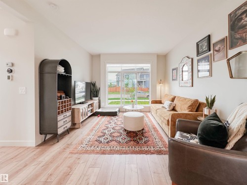 356 Jensen Lakes Boulevard, St. Albert, AB - Indoor Photo Showing Living Room