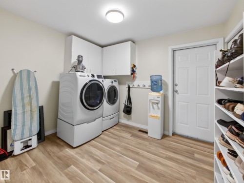 1404 Falconer Road Nw, Edmonton, AB - Indoor Photo Showing Laundry Room