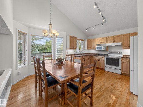 1404 Falconer Road Nw, Edmonton, AB - Indoor