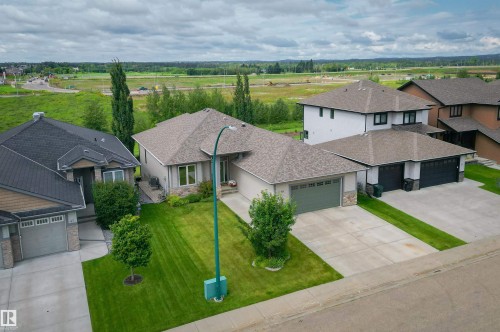 49 Danfield Place, Spruce Grove, AB - Outdoor With Facade