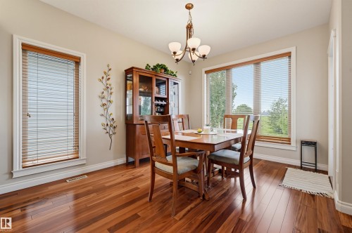 49 Danfield Place, Spruce Grove, AB - Indoor Photo Showing Dining Room