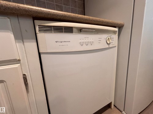 #203 12831 66 St Nw, Edmonton, AB - Indoor