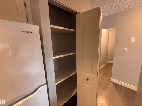 #203 12831 66 St Nw, Edmonton, AB - Indoor Photo Showing Other Room