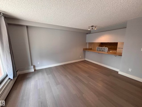 #203 12831 66 St Nw, Edmonton, AB - Indoor Photo Showing Other Room