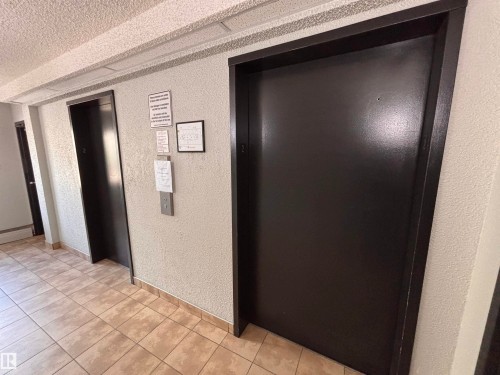#203 12831 66 St Nw, Edmonton, AB - Indoor Photo Showing Other Room
