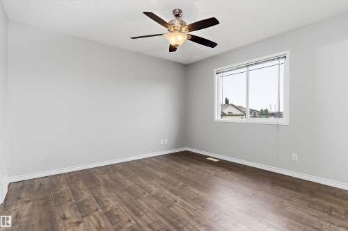 7847 7 Avenue Sw, Edmonton, AB - Indoor Photo Showing Other Room