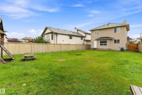 7847 7 Avenue Sw, Edmonton, AB - Outdoor With Backyard