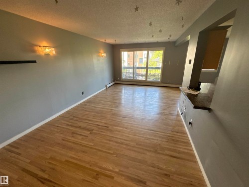 #425 11217 103 Av Nw, Edmonton, AB 