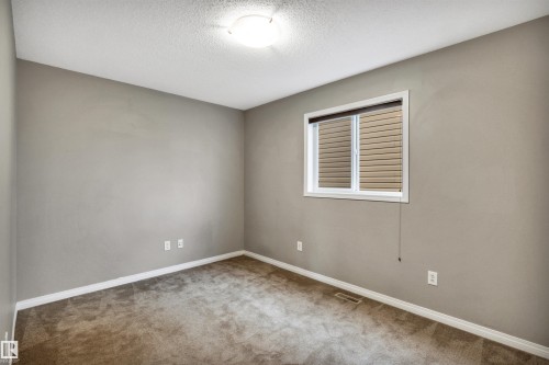 21243 91 Avenue Nw, Edmonton, AB - Indoor Photo Showing Other Room