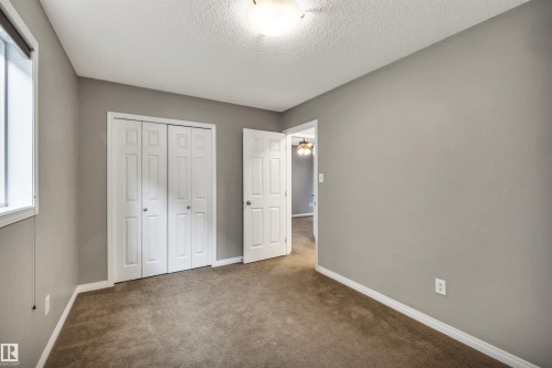 21243 91 Avenue Nw, Edmonton, AB - Indoor Photo Showing Other Room