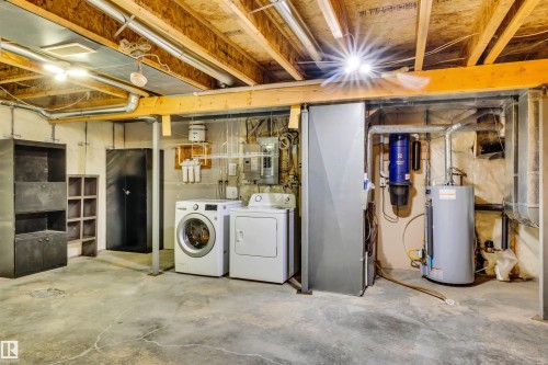 21243 91 Avenue Nw, Edmonton, AB - Indoor Photo Showing Laundry Room