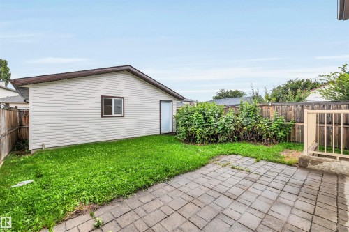 21243 91 Avenue Nw, Edmonton, AB - Outdoor