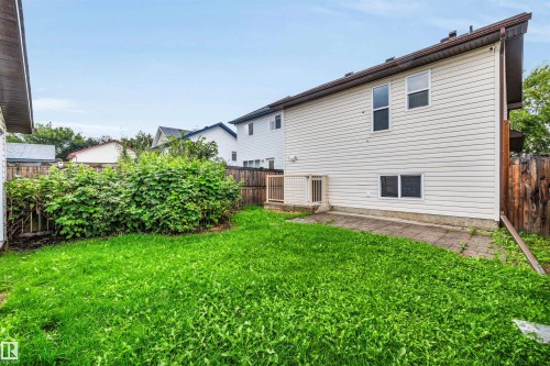 21243 91 Avenue Nw, Edmonton, AB - Outdoor