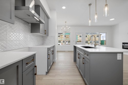 921 19 Avenue Nw, Edmonton, AB 
