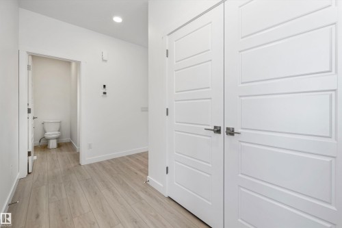 921 19 Avenue Nw, Edmonton, AB 