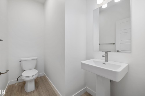 921 19 Avenue Nw, Edmonton, AB 