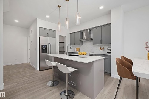 921 19 Avenue Nw, Edmonton, AB 