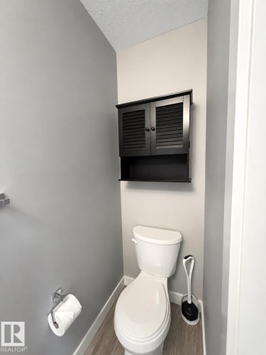 187 Radcliffe Wynd, Fort Saskatchewan, AB - Indoor Photo Showing Bathroom
