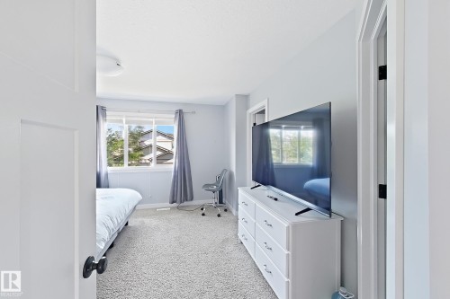 187 Radcliffe Wynd, Fort Saskatchewan, AB - Indoor Photo Showing Bedroom