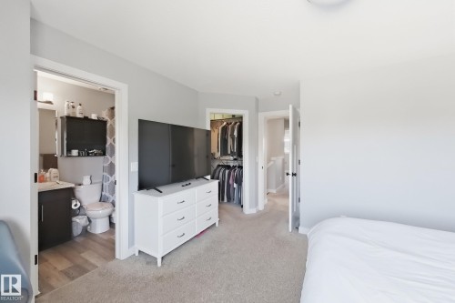 187 Radcliffe Wynd, Fort Saskatchewan, AB - Indoor Photo Showing Bedroom