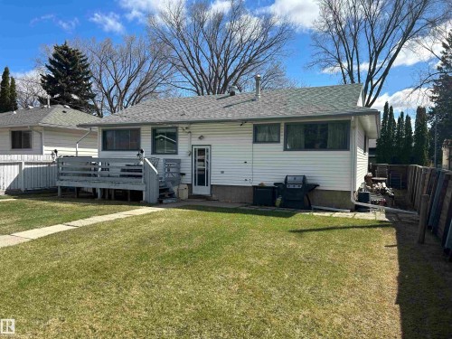 9612 75A Street Nw, Edmonton, AB - Outdoor