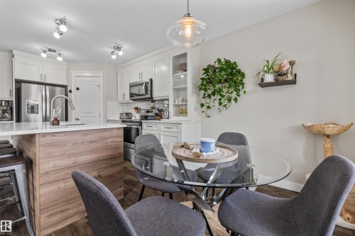 70 Woodbridge Link, Fort Saskatchewan, AB - Indoor Photo Showing Dining Room