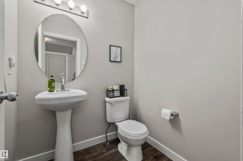 70 Woodbridge Link, Fort Saskatchewan, AB - Indoor Photo Showing Bathroom
