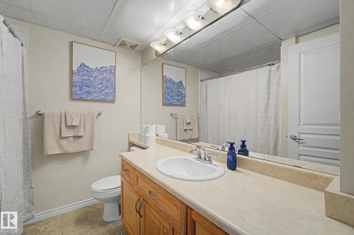 #807 10319 111 St Nw, Edmonton, AB - Indoor Photo Showing Bathroom